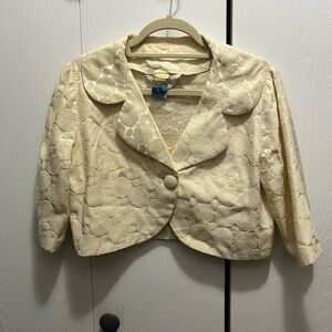 Chic Cream Women's Blazer